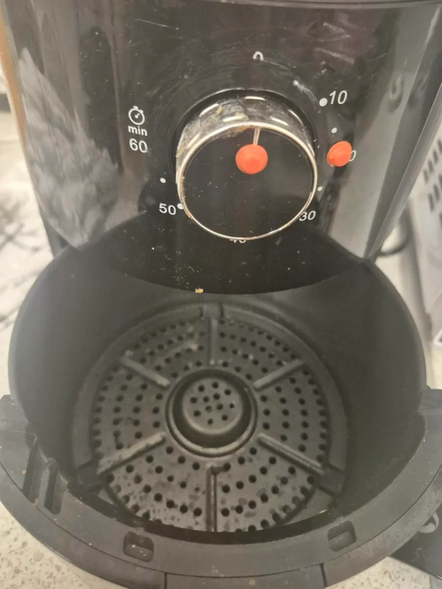Air fryer - Image 2