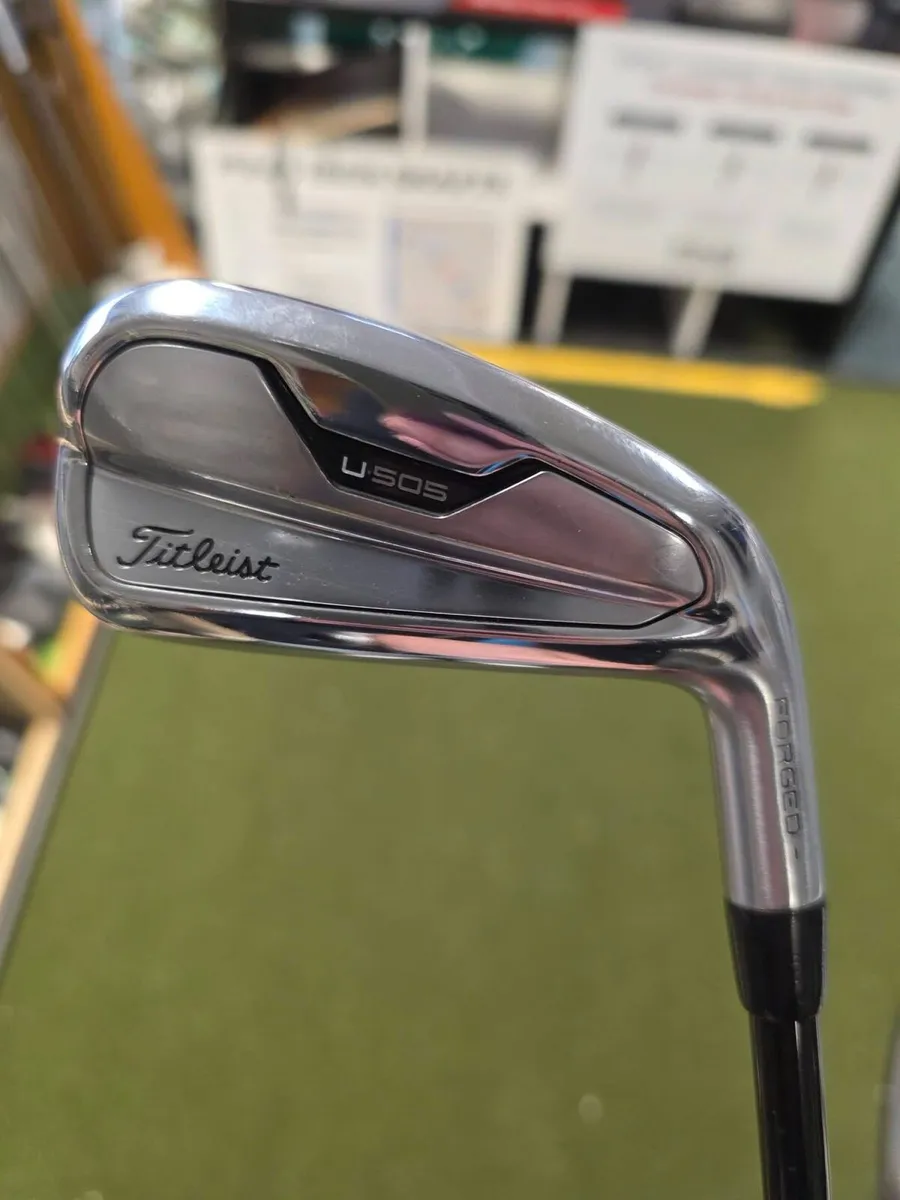 Titleist U505 Forged 2 Iron - Image 1