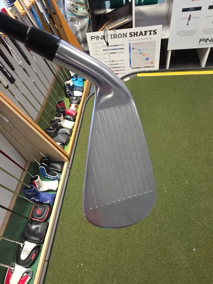 Titleist U505 Forged 2 Iron - Image 4