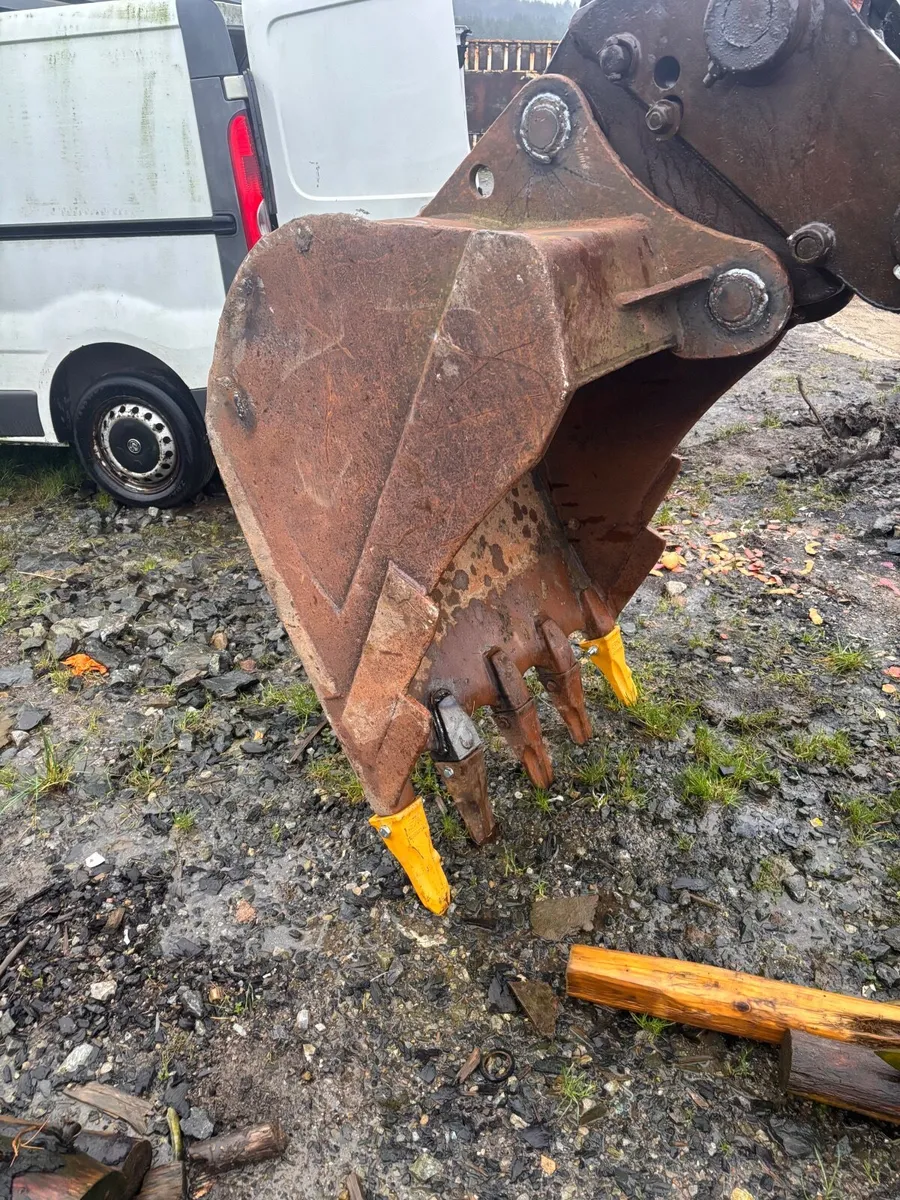 13 ton digging bucket - Image 4