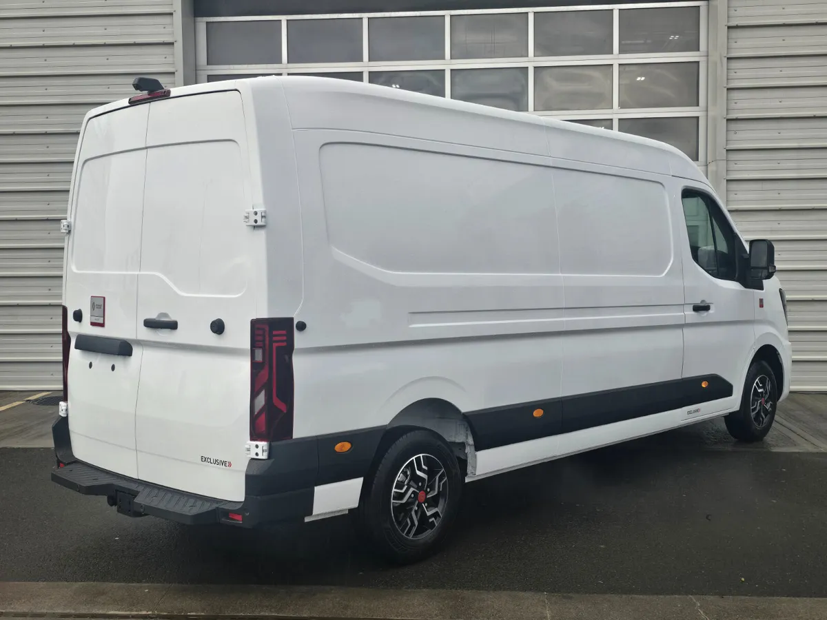 Renault Master Exclusive L3H2 170BHP Auto - Image 3