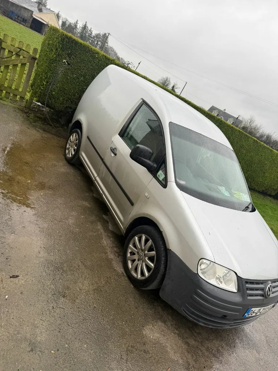 Volkswagen Caddy 2006 - Image 4