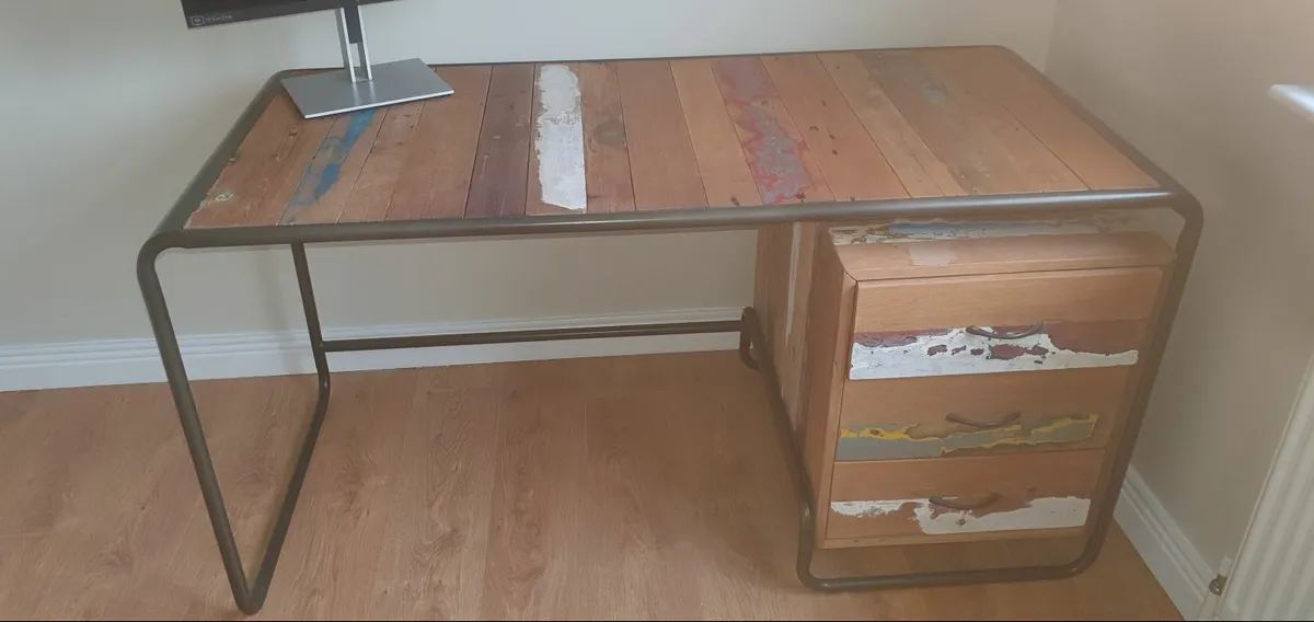 Office Desk for Sale – Great Condition - Image 1