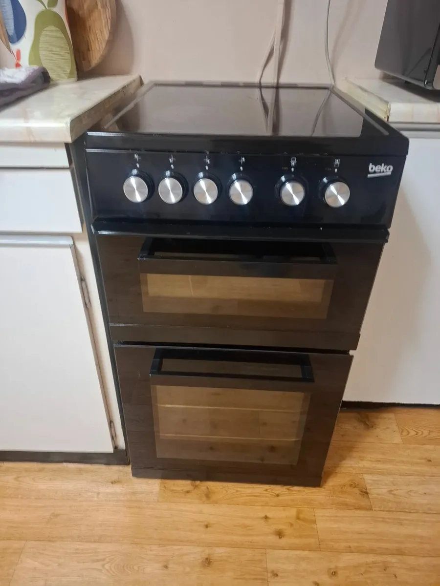 Freestanding Electric Cooker - Image 1