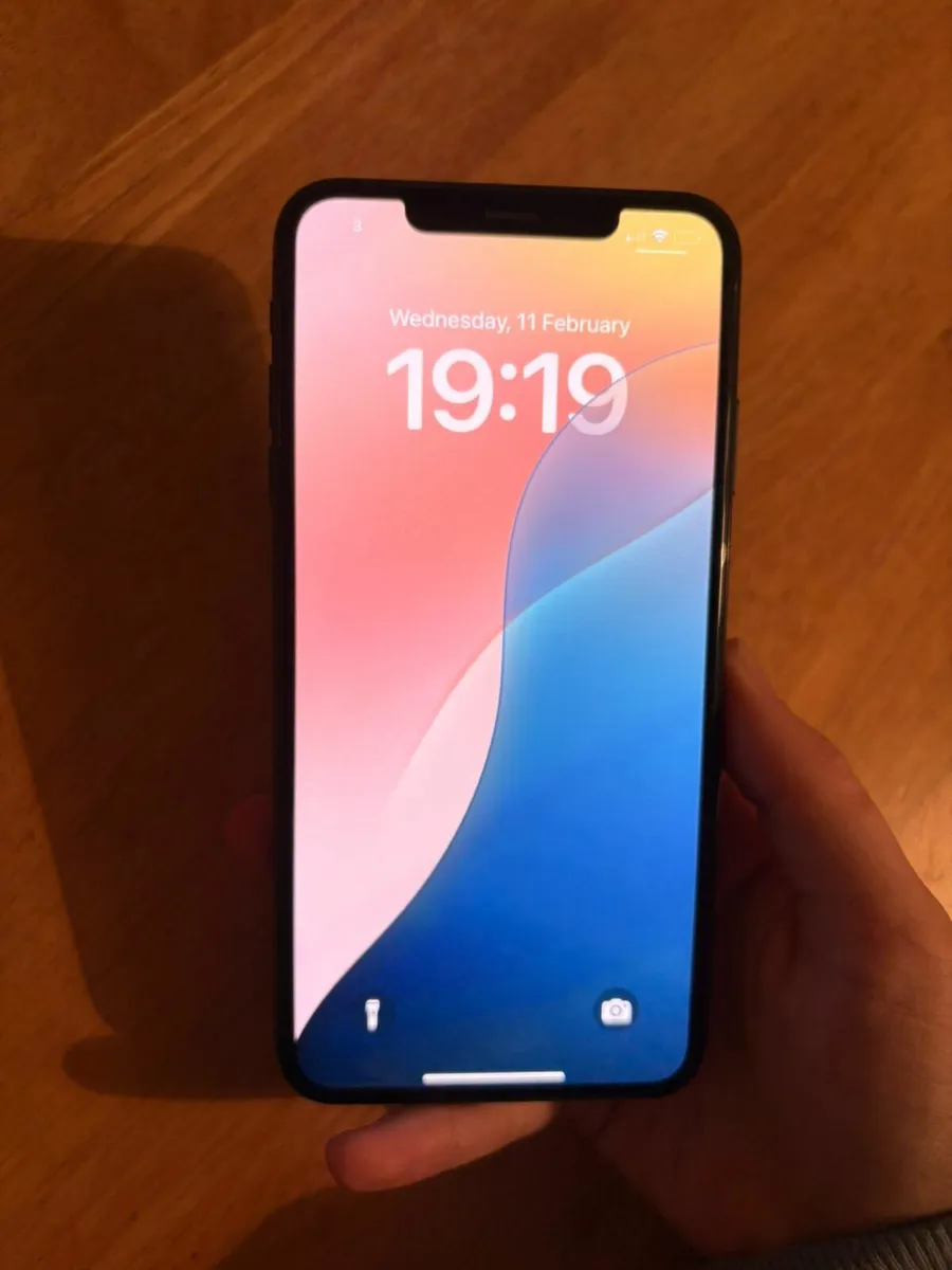 iphone xs max - Image 1