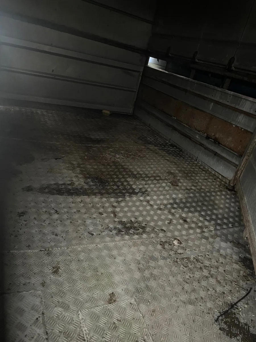 17ft livestock box body - Image 2