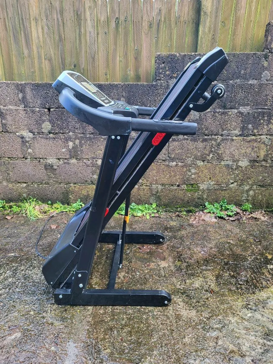 MOTORISED Treadmill. - Image 4