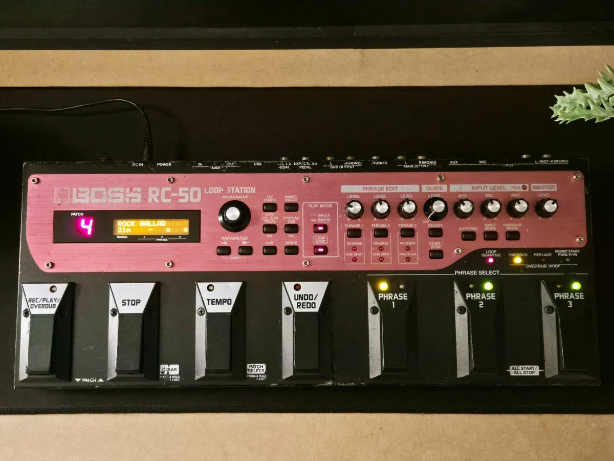 Boss RC-50 Loop Station (FREE SHIPPING) - Image 2