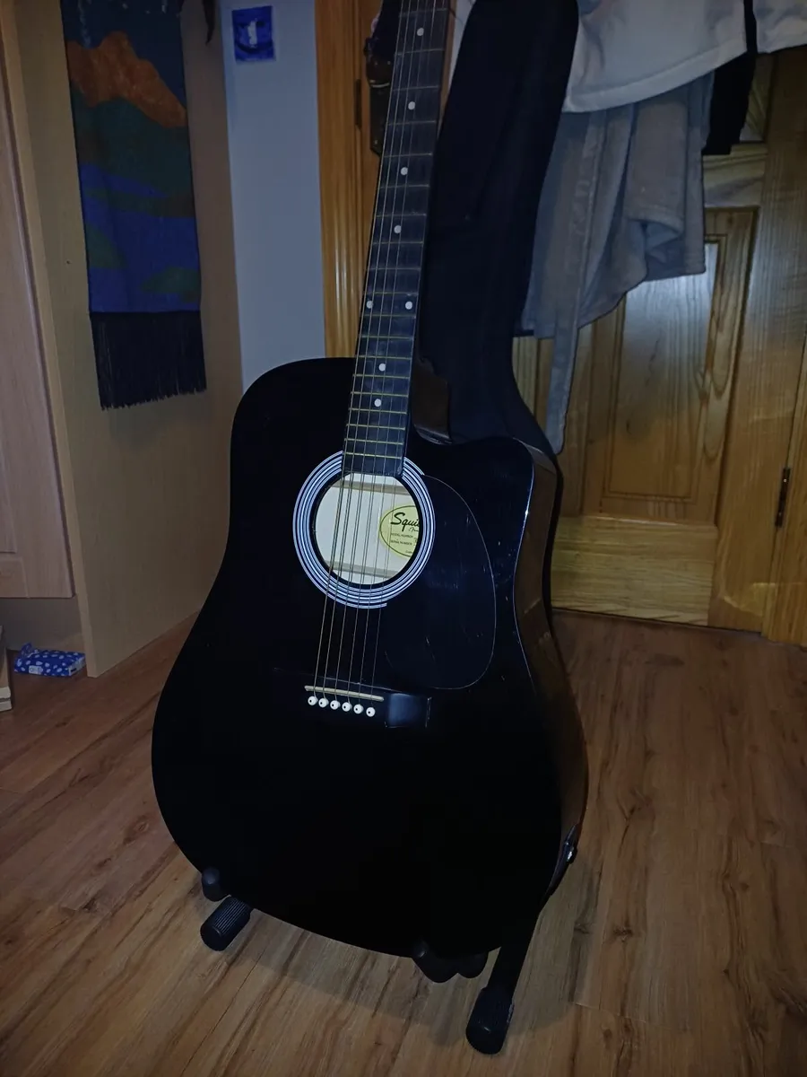 Beginner guitar set - Image 1