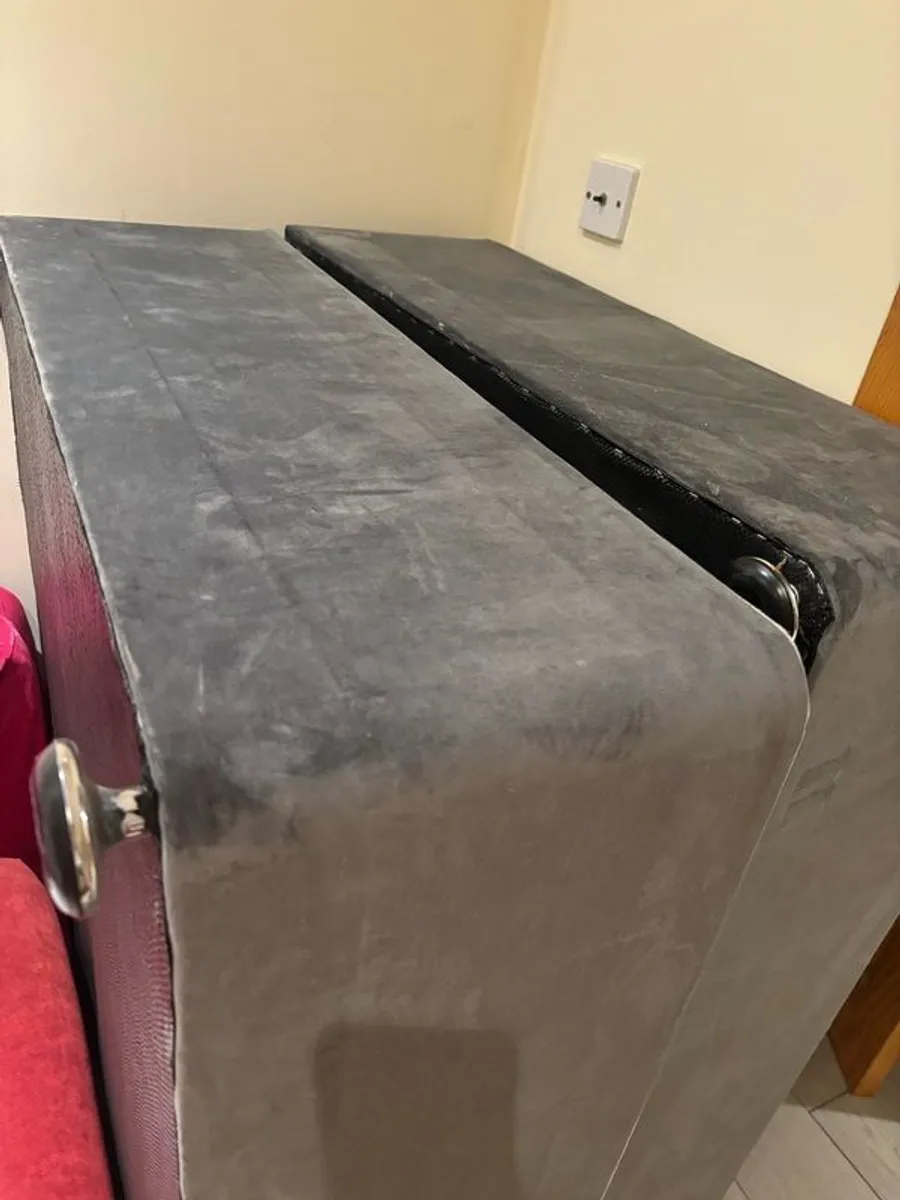 double bed with headboard, no mattress included - Image 3