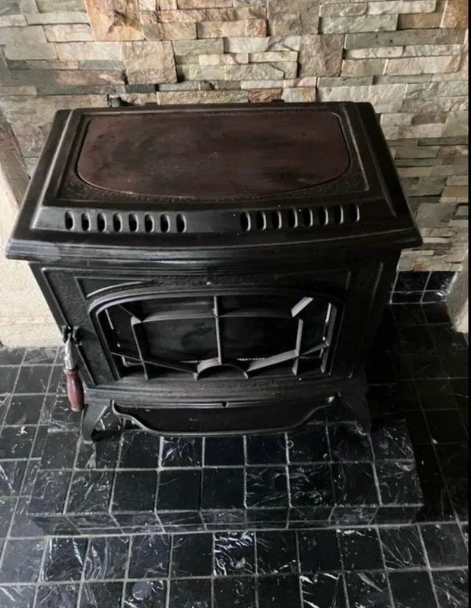 Stanley stove - Image 1