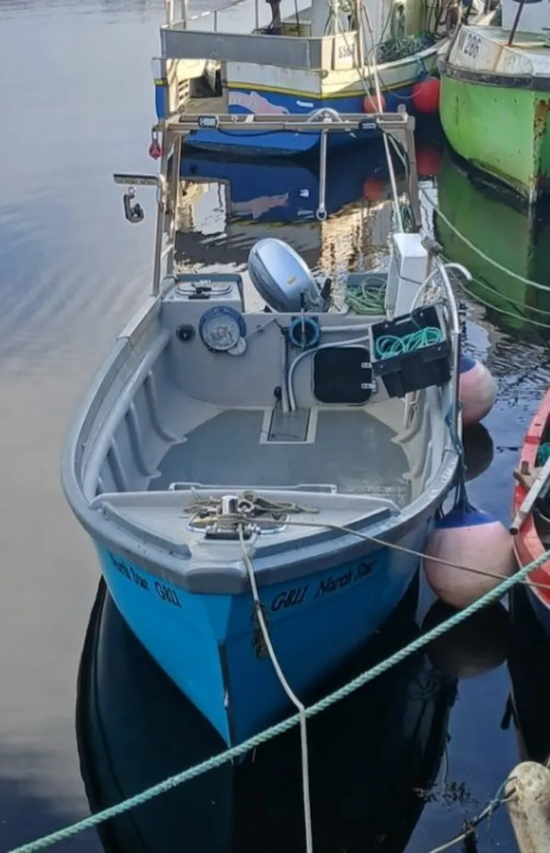 Fishing boat - Image 2