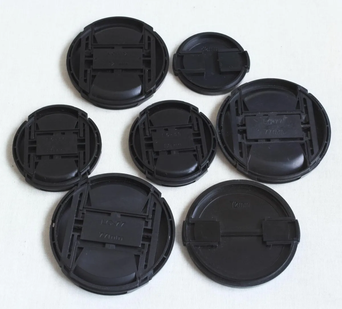 Universal Camera Lens Cap | Various sizes | used - Image 2