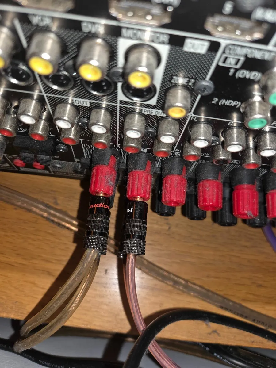 Denon avr .radio.lots of inputs digital and analog - Image 4