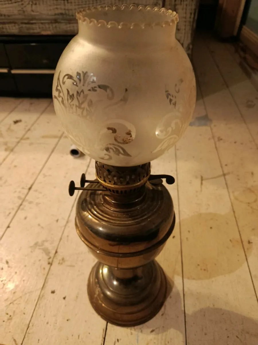 Interesting old valuable pieces - Image 1