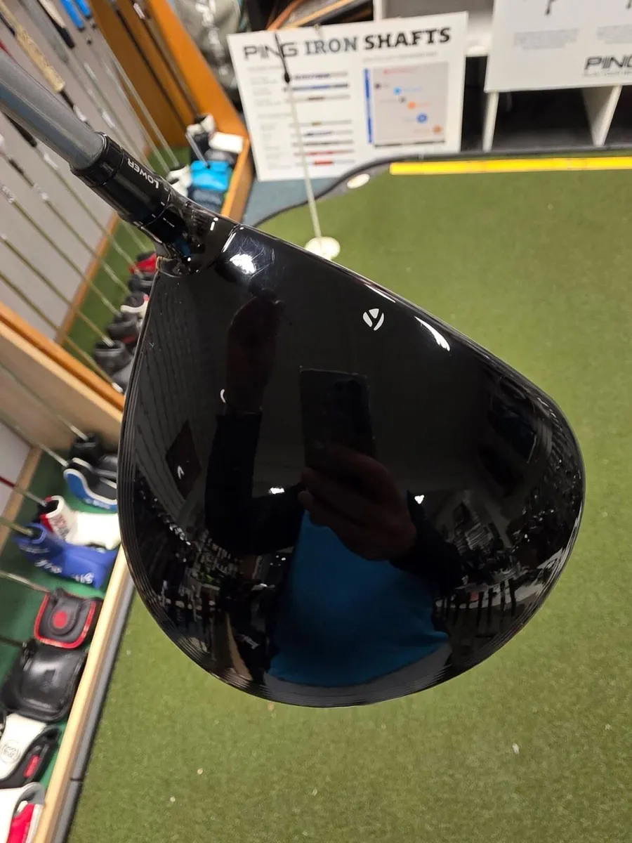 Taylormade Qi35 Designer Series Driver - Image 3