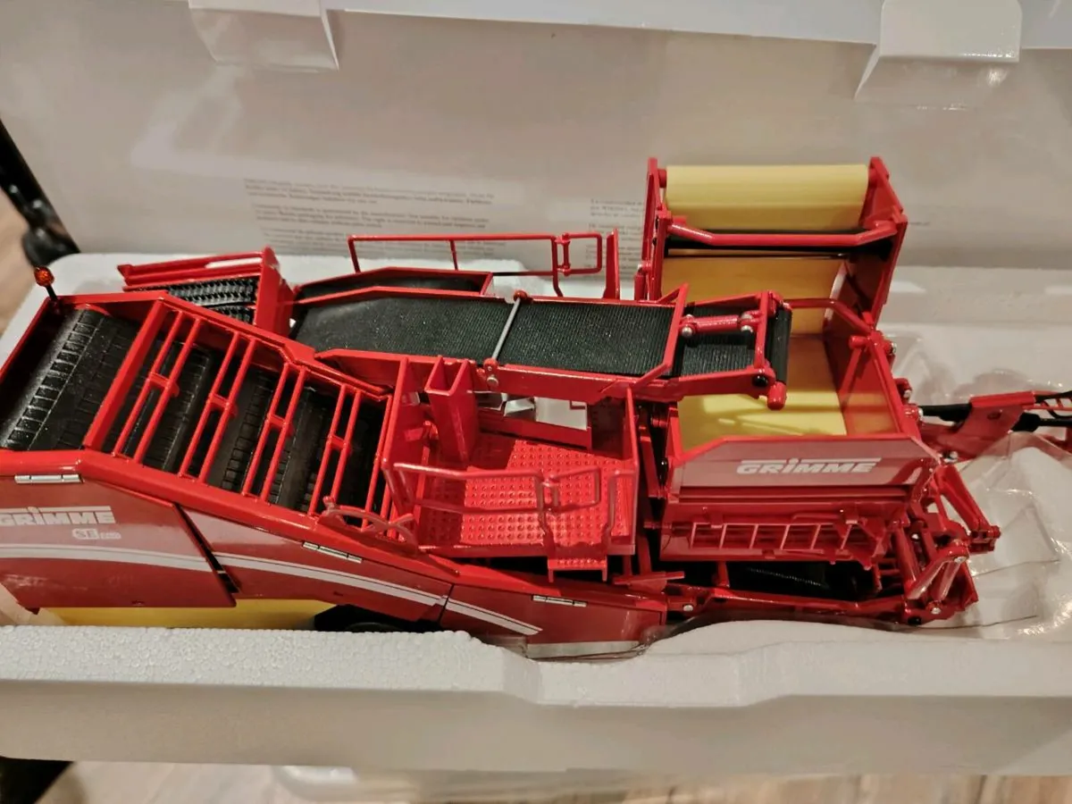 Siku RC Set + UH tractors + wiking - Image 1
