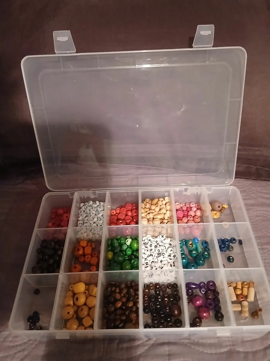ARTS+CRAFTS  STORAGE BOX WITH BEADS - Image 1