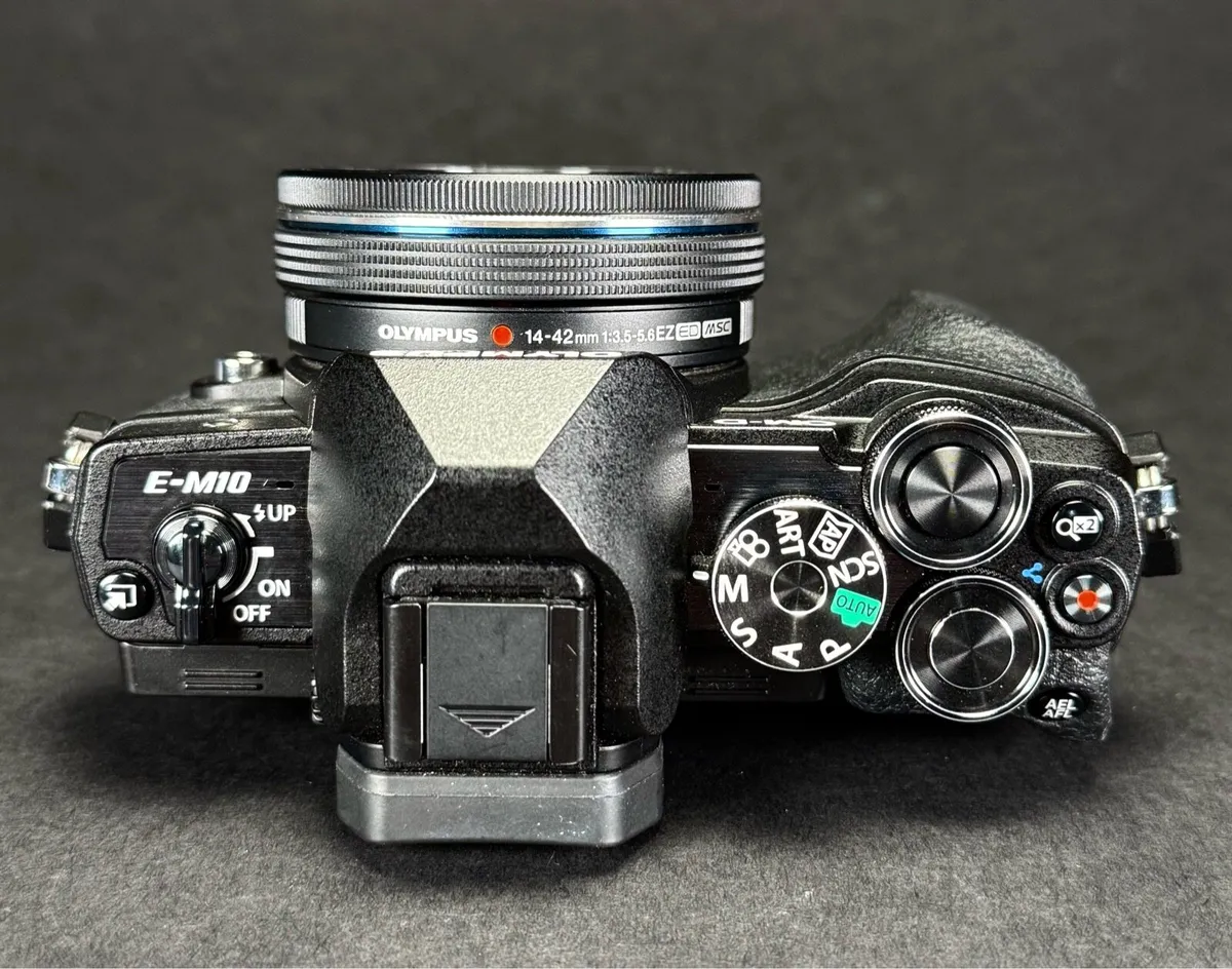 Olympus OM-D E-M10 Mark IV kit - Image 3