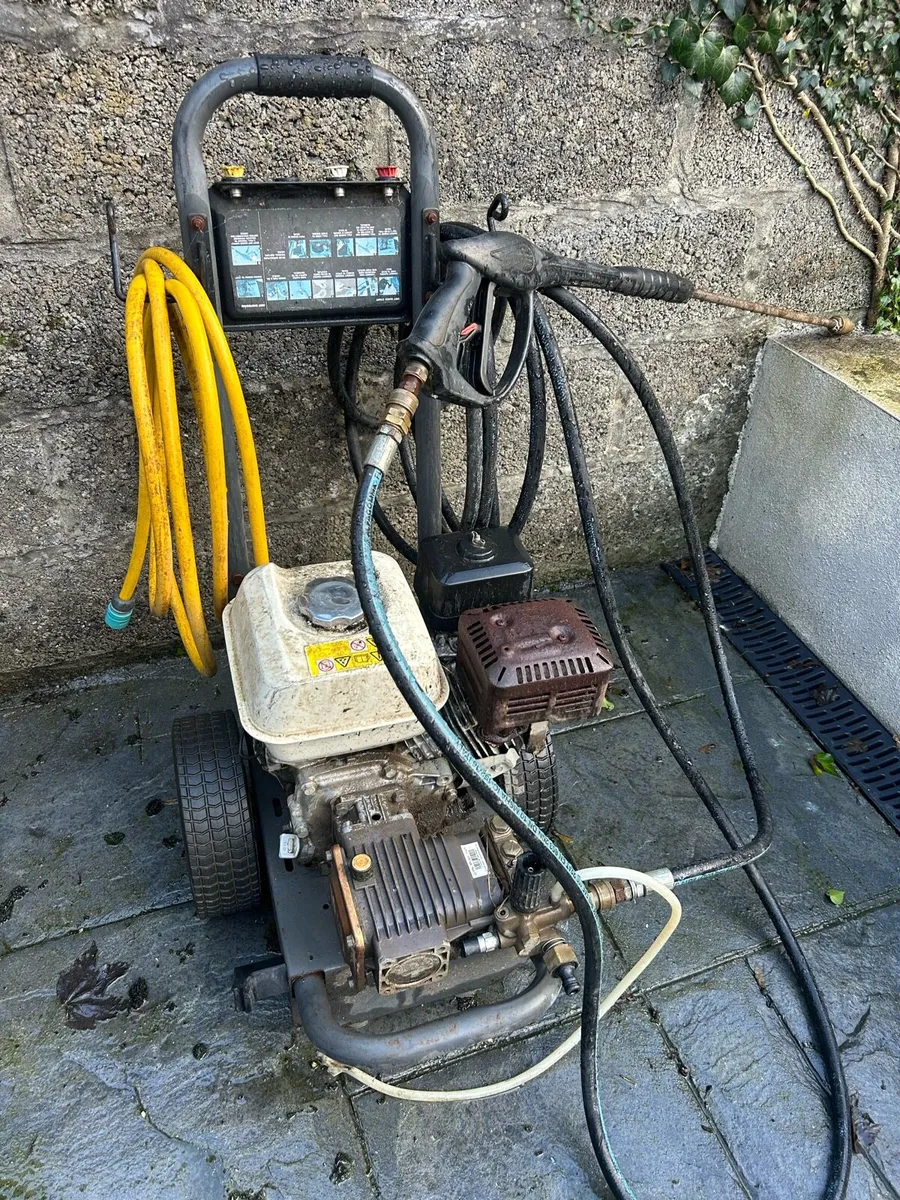 Petrol Power washer - Image 1