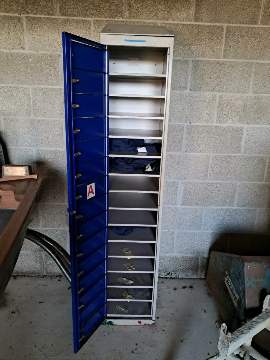 Overalls/Flat Garment Locker - Image 3