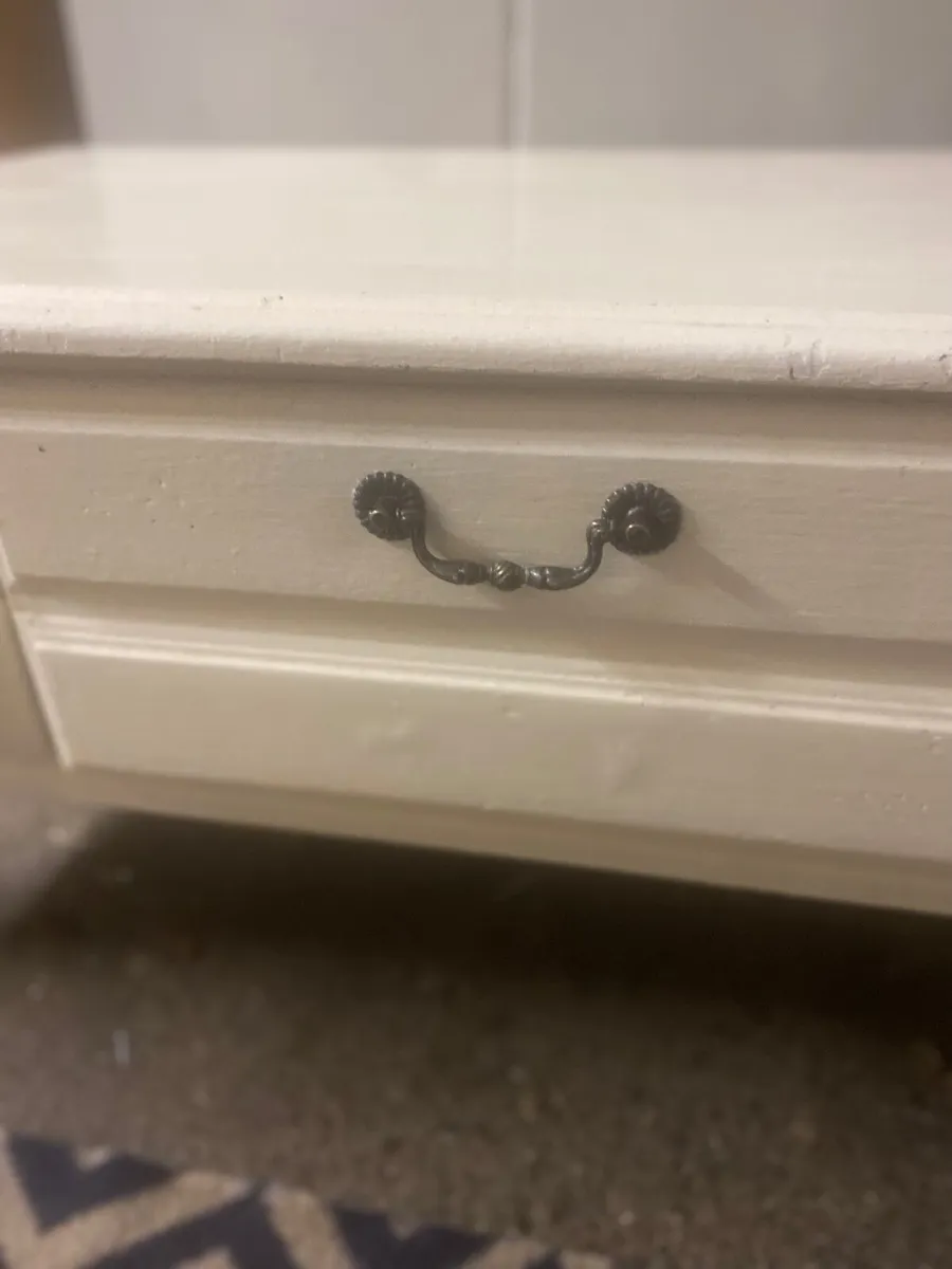 Coffee table - Image 1