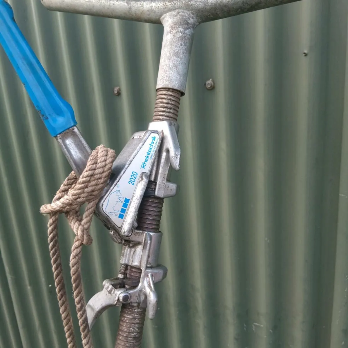 Calving Jack - Image 1