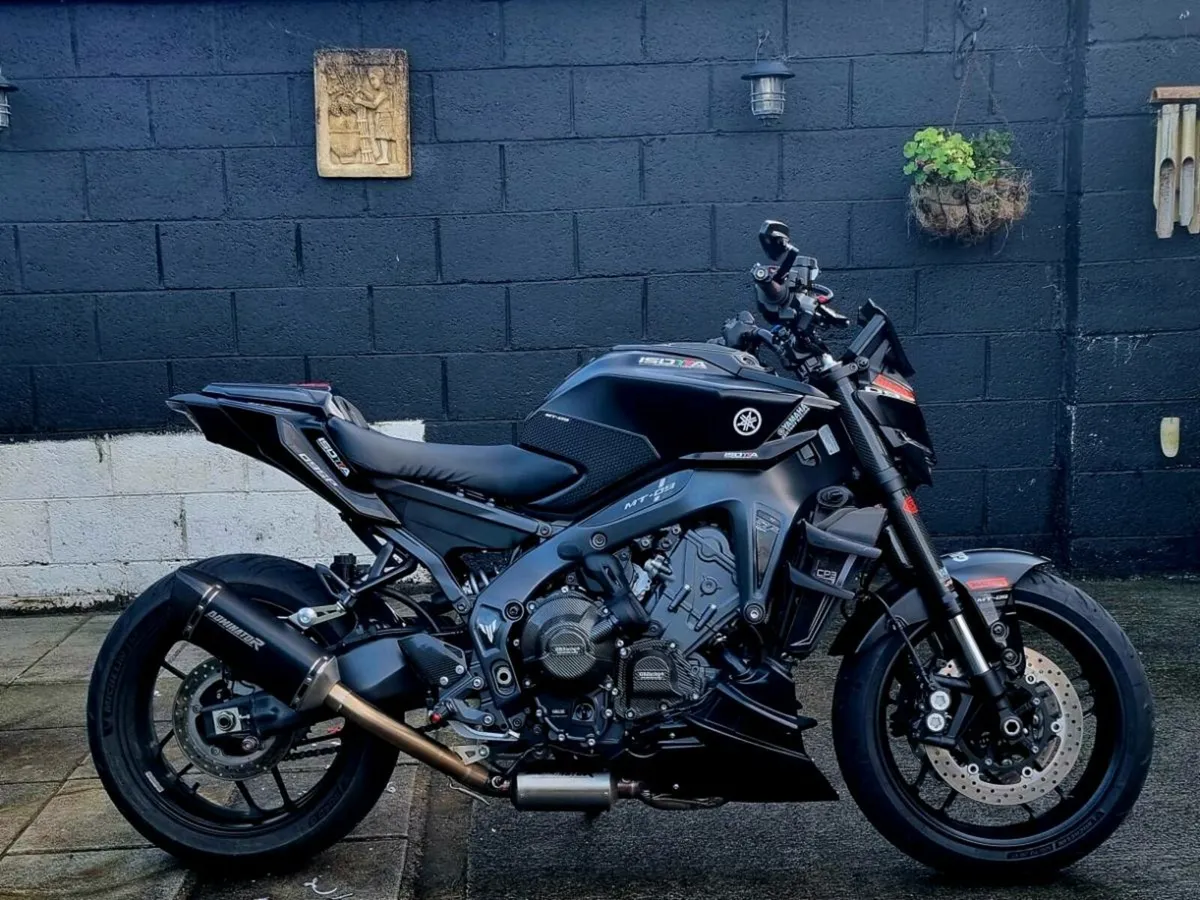 Mt 09 y amt - Image 3