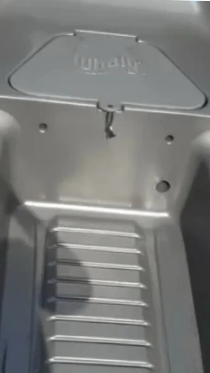 Whaly 270 boat/tender - Image 2