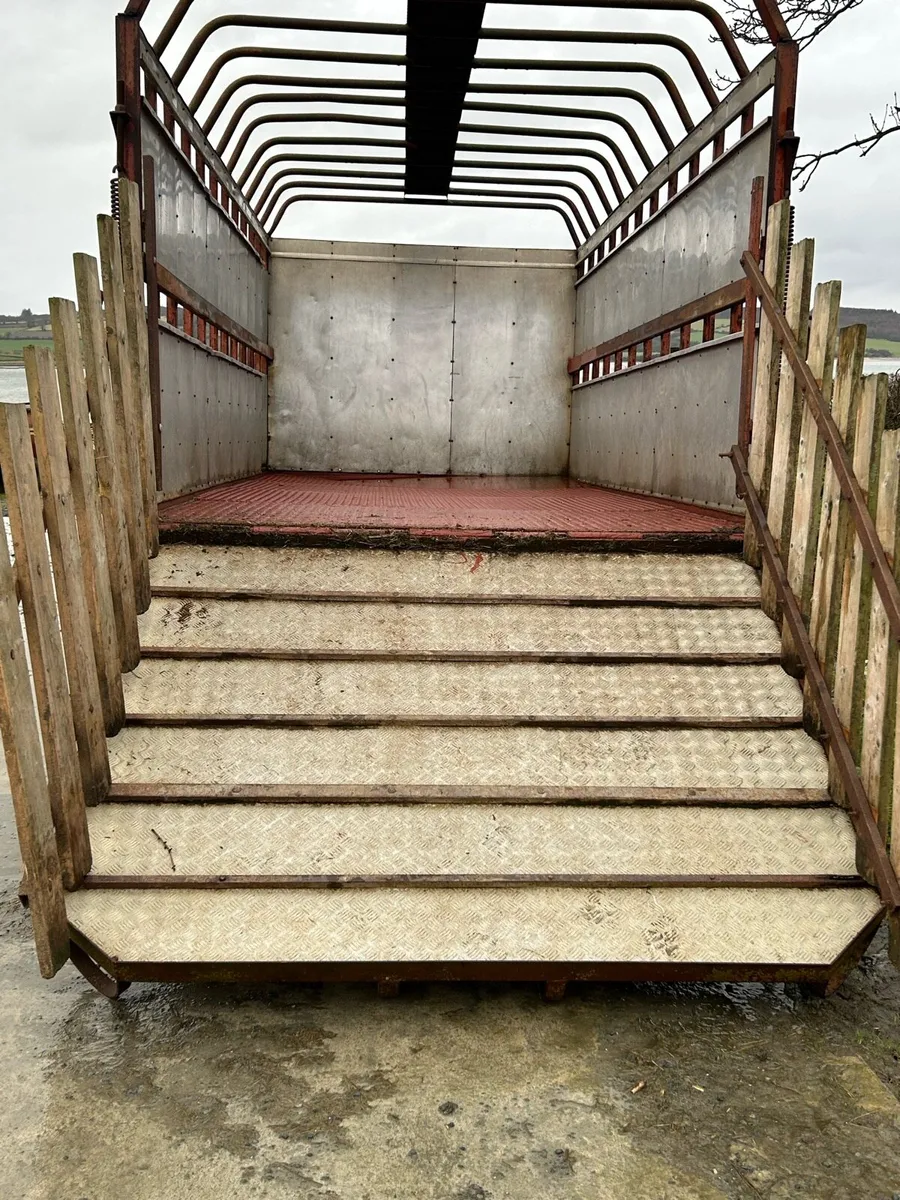 Cattle trailer - Image 2