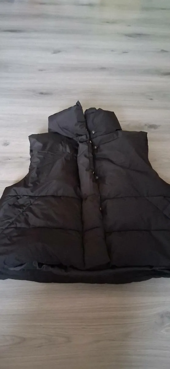 Womens clothing - Image 1