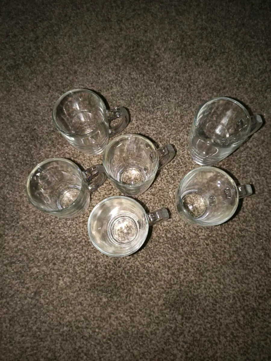 Small glasses with handles - Image 2