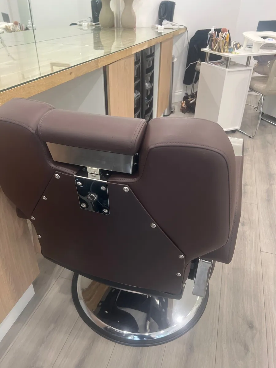 Makeup chair - Image 3