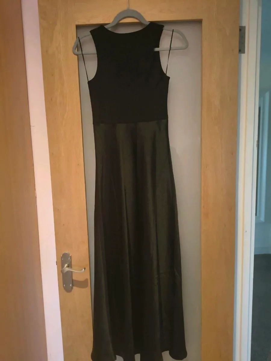 River island dress brand new with tags - Image 4