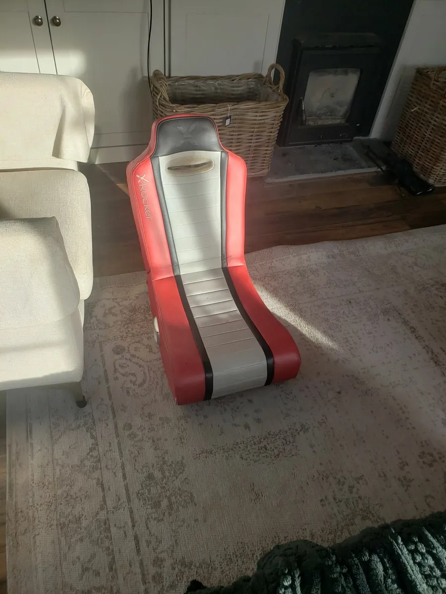 Rocker Gaming chair- free - Image 3