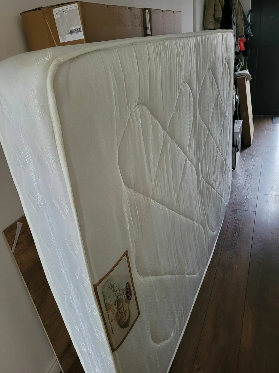 Double mattress free to take away - Image 1