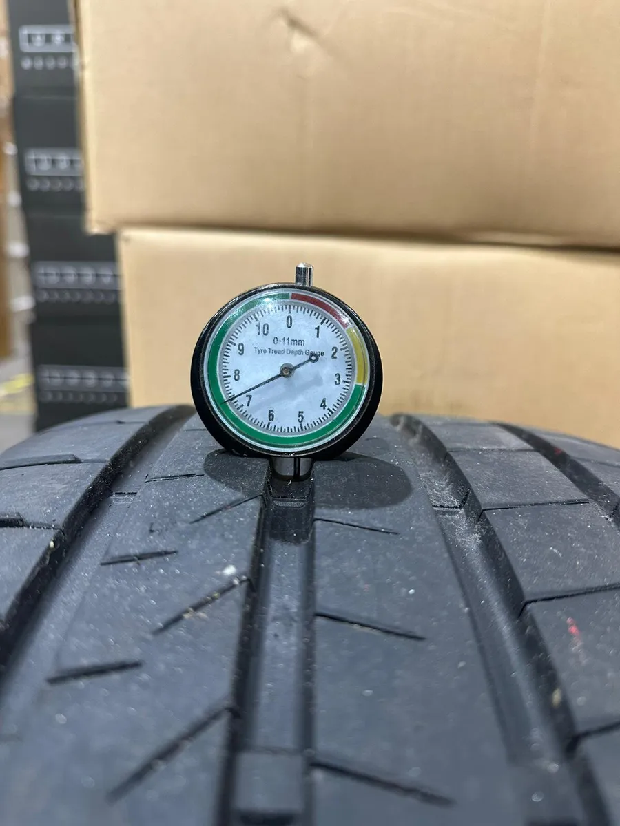 21" Genuine VW TOUAREG SUZUKA Wheels & BRIDGESTONE - Image 3