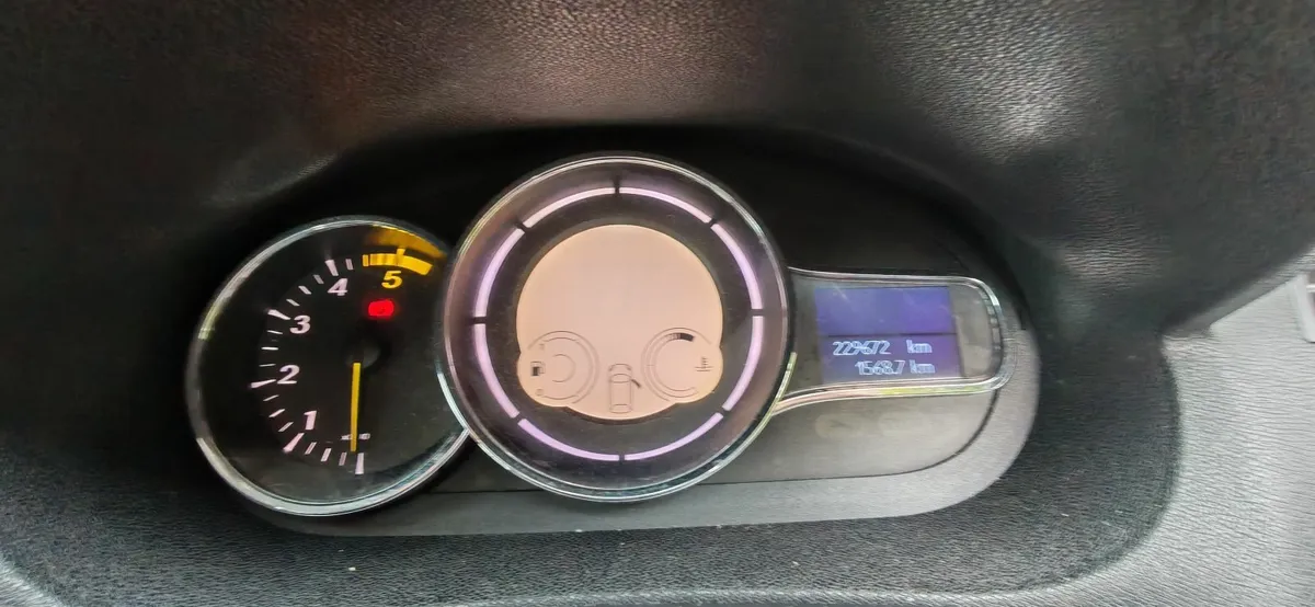 Renault megane 1.5 cdi - 2010 - Image 3