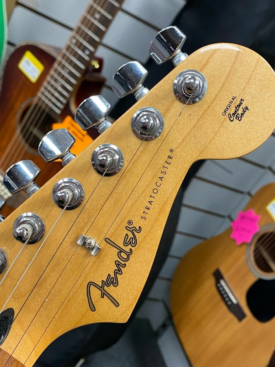 Fender 2021 Mex Stratocaster - Image 3