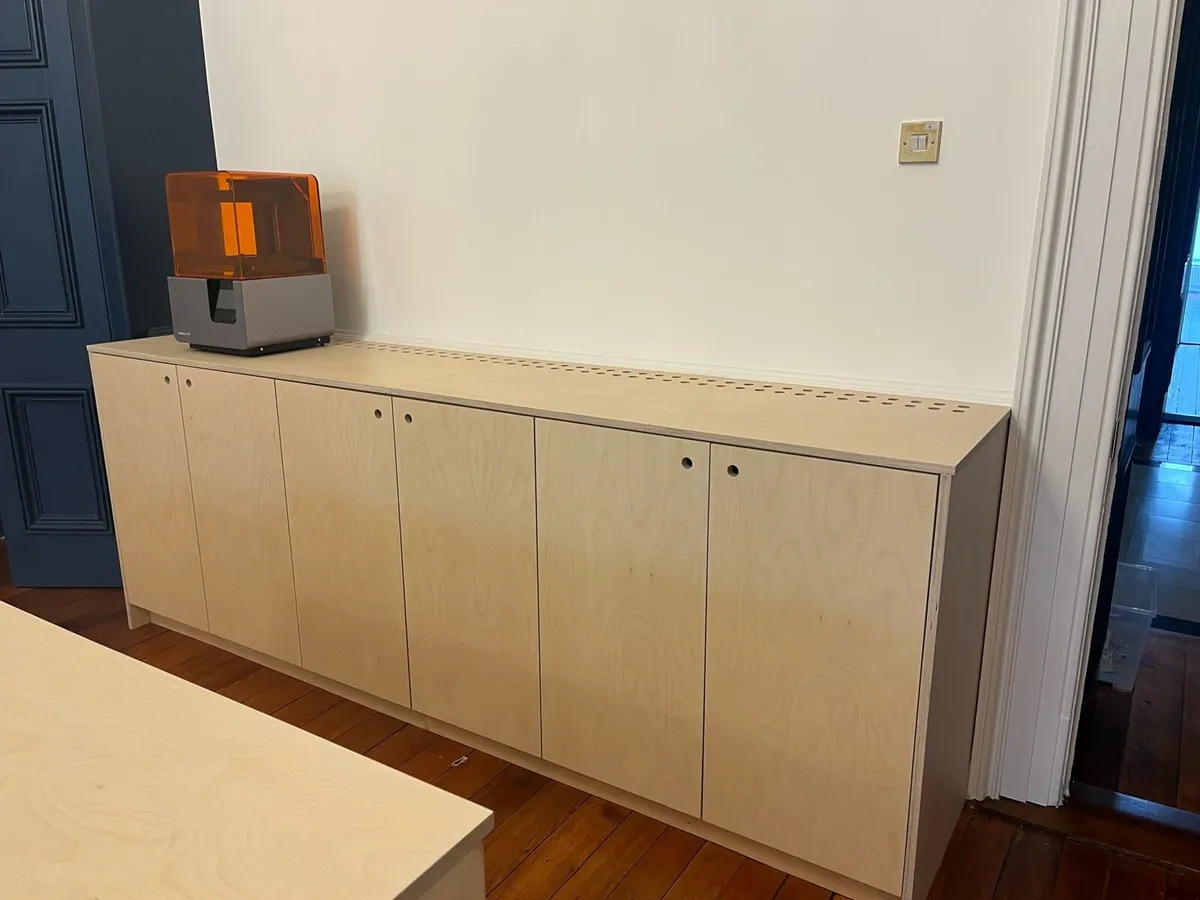 Reception Counter and Product Display - Image 2