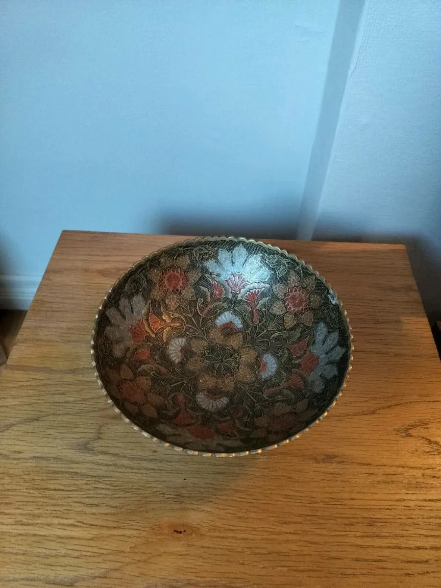 Brass and enamel bowl - Image 1