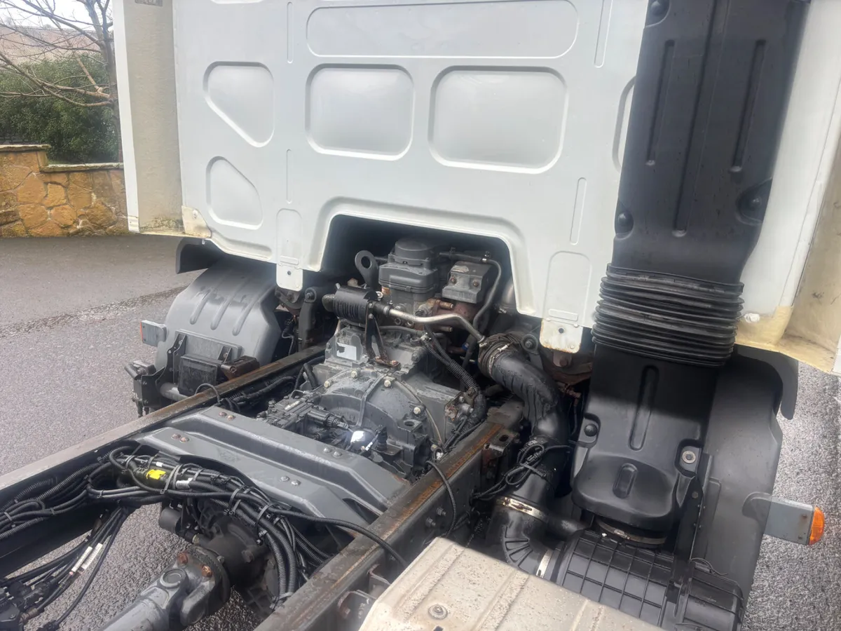 Daf lf 12 ton 6 cylinder - Image 4