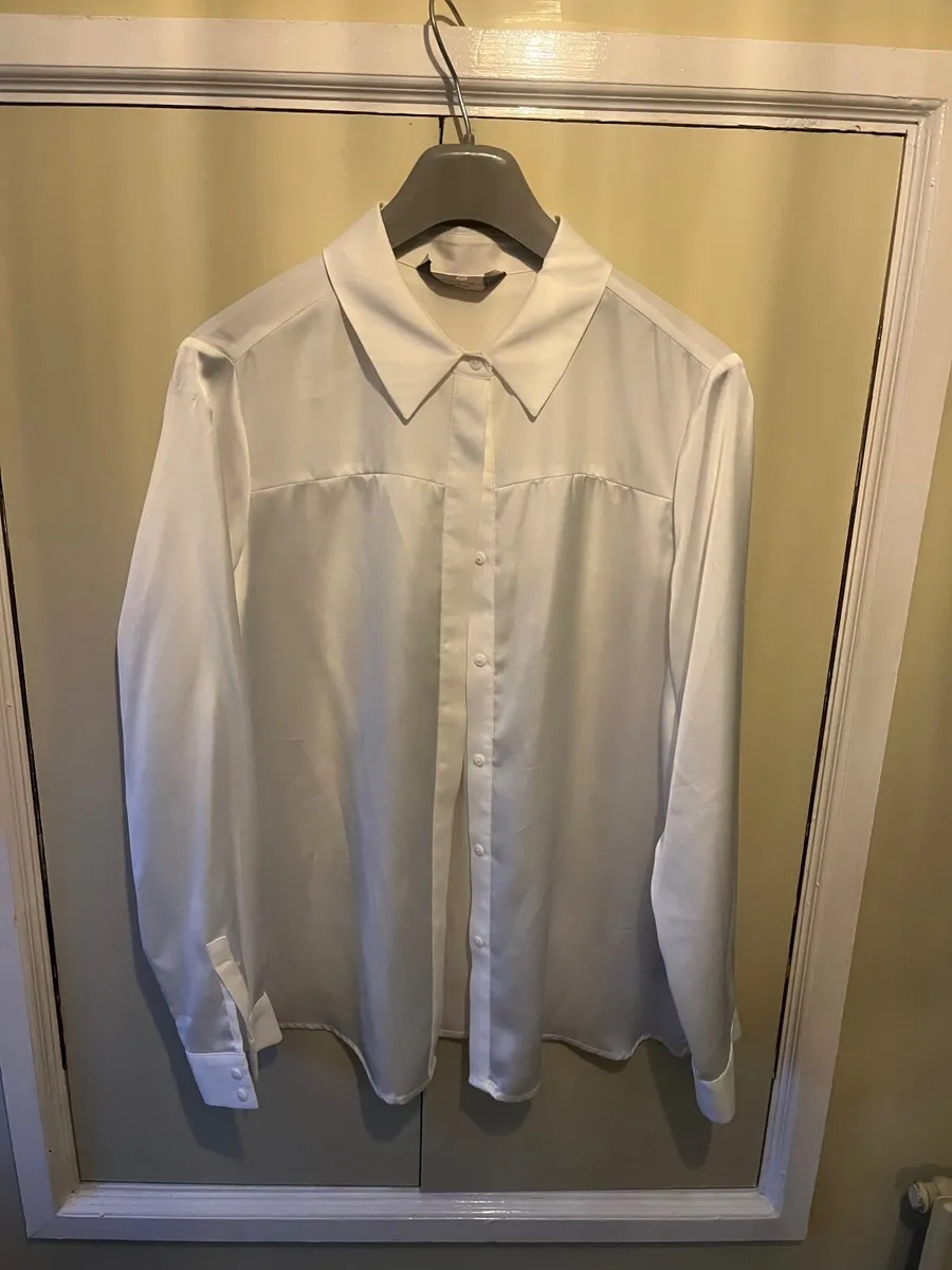 Paul Costelloe Cream blouse - Image 1