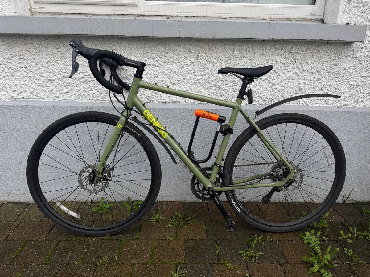 Genesis CDA20 disc gravel bike - Image 1