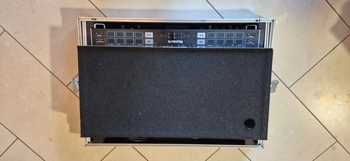 Numark NS6 II - Image 3