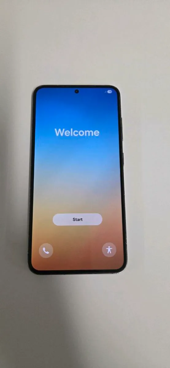 Samsung S23 - Image 2