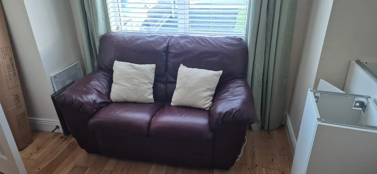 Brown Leather Suite - Image 3