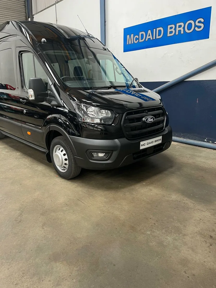 252 2025 Ford Transit Automatic Minibus - Image 2