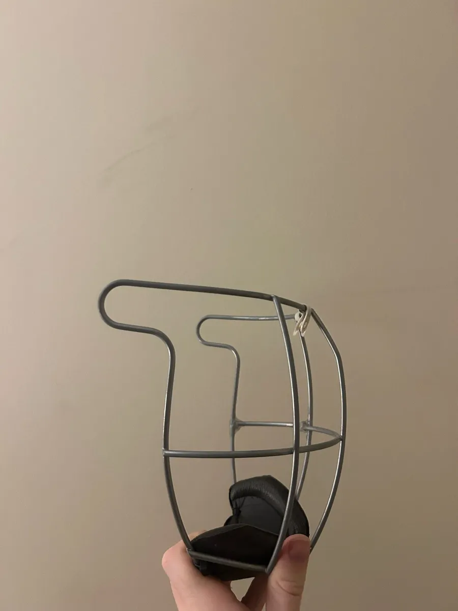 Oldstyle long loop faceguard - Image 3