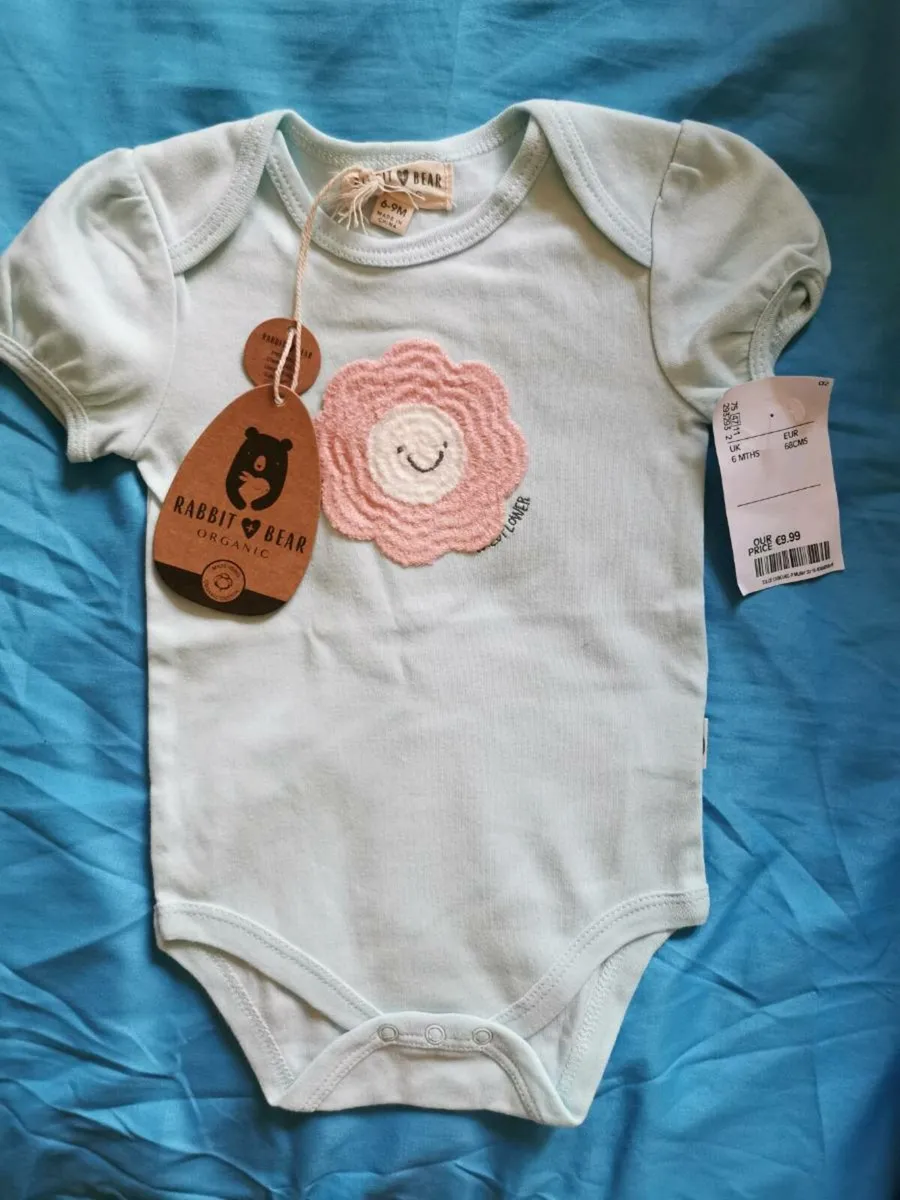 Baby body suit